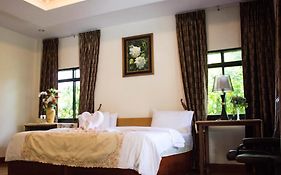 Yenjit Resort